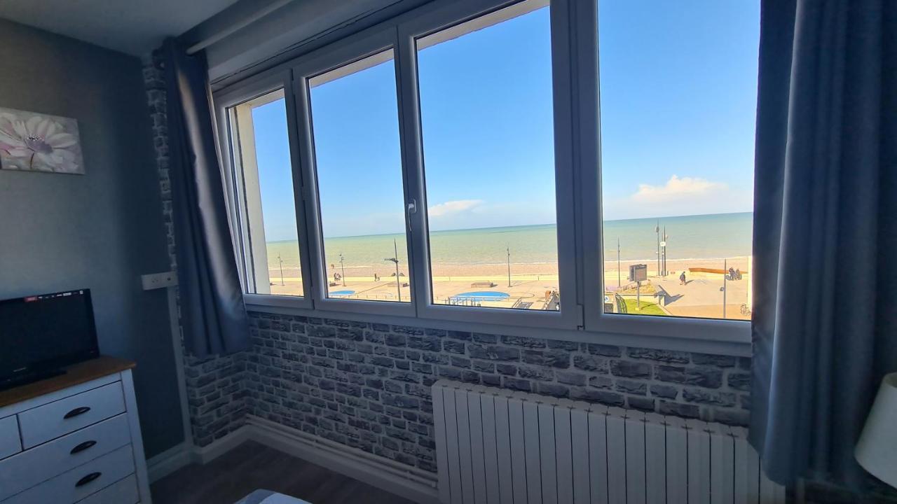 Du Bord De 9 Avec Vraie Vue *