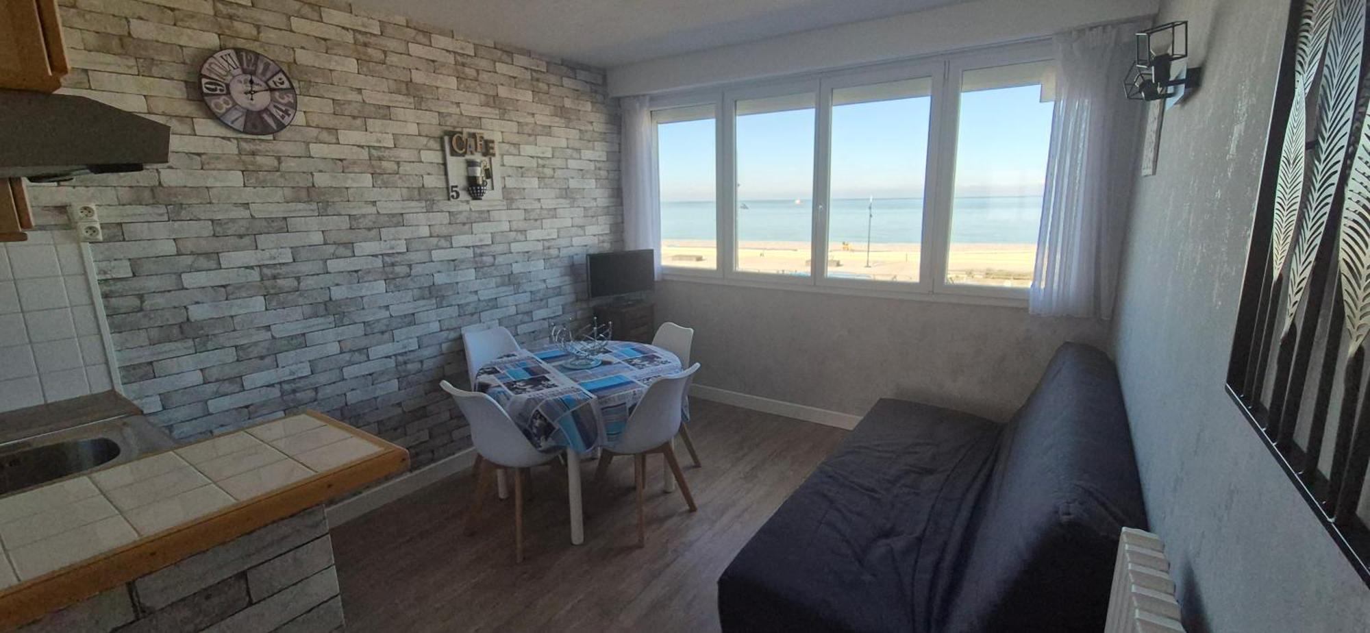 Apartment Du Bord De 9 Avec Vraie Vue Le Tréport