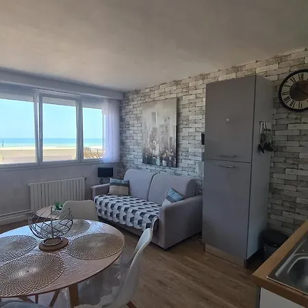 Residence Du Bord De Mer 9 Appartements Avec Une Vraie Vue Mer Le Tréport Exterior foto